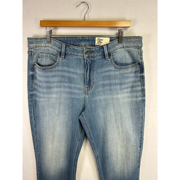 Woman's Cosmetic Blue Love Skinny Jeans - Medium Wash - Size 33 - Picture 3 of 10
